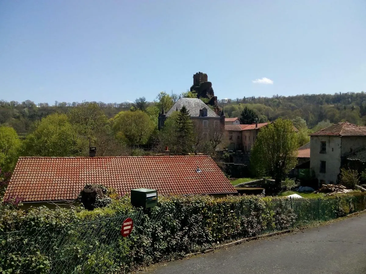 Guest house Maison Forte De Ceyssac Hotel Le Puy-en-Velay France